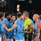 Napoli furibondo con Massa: proteste nel tunnel, si temono squalifiche