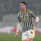 Vlahovic tra alti e bassi: Allegri vuole i suoi gol. E di mezzo c&#39;&egrave; il rinnovo