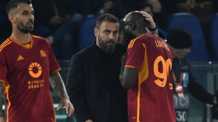 De Rossi ritrova Lukaku e Smalling: “Sarà dura, ma non fuori dalla nostra portata”