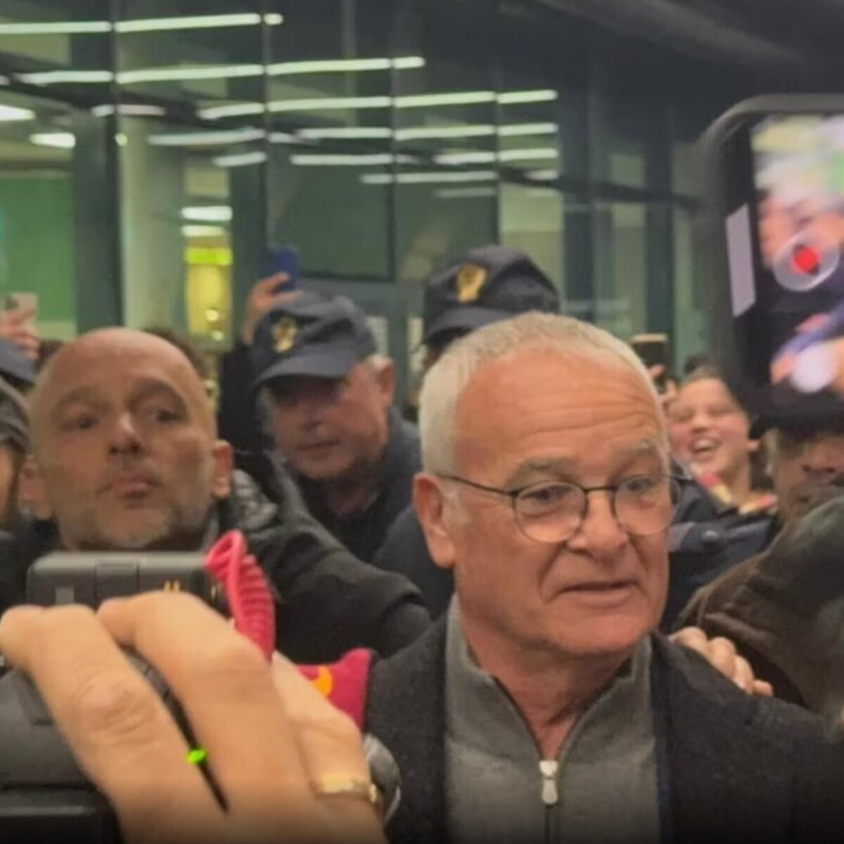 È ufficiale, inizia la terza era Ranieri: contratto fino a giugno, poi una scrivania