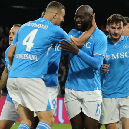 Al Napoli basta Big Rom per la vetta: Lukaku inguaia subito Ranieri, 1-0 alla Roma