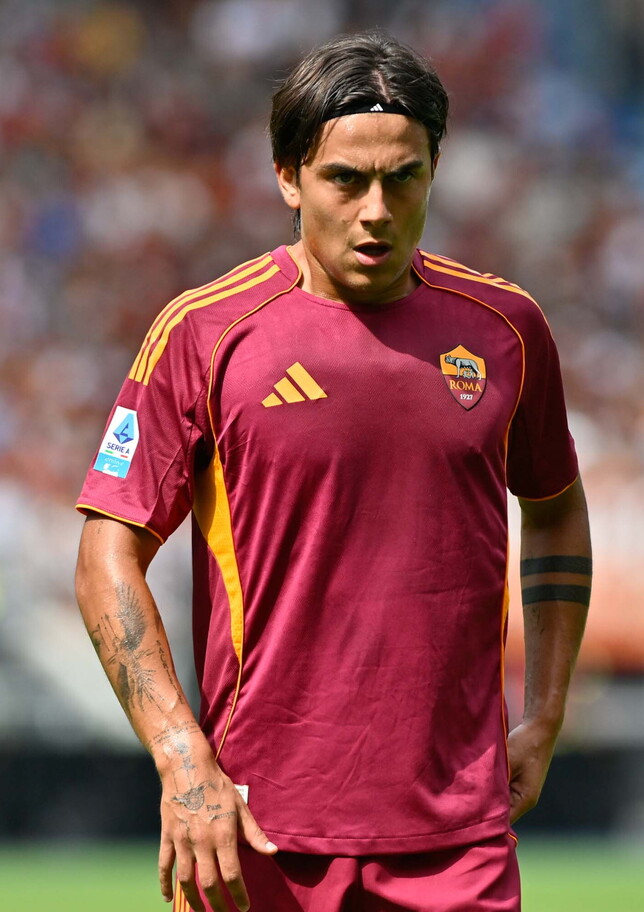 Incubo Dybala: si opera al ginocchio sinistro. I tempi di recupero