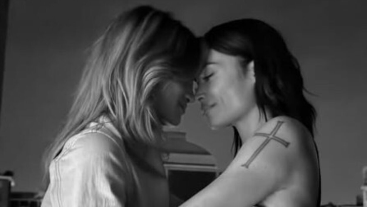 Elodie fa 36, primo compleanno con Franceska: la dolce dedica sui social