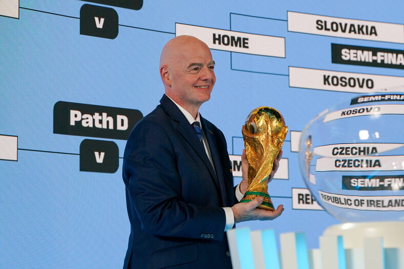 Infantino sui Mondiali: "A chi spende 2 milioni per un biglietto porto io hot dog e bibita. Prezzi alti? Riflesso della grande domanda"