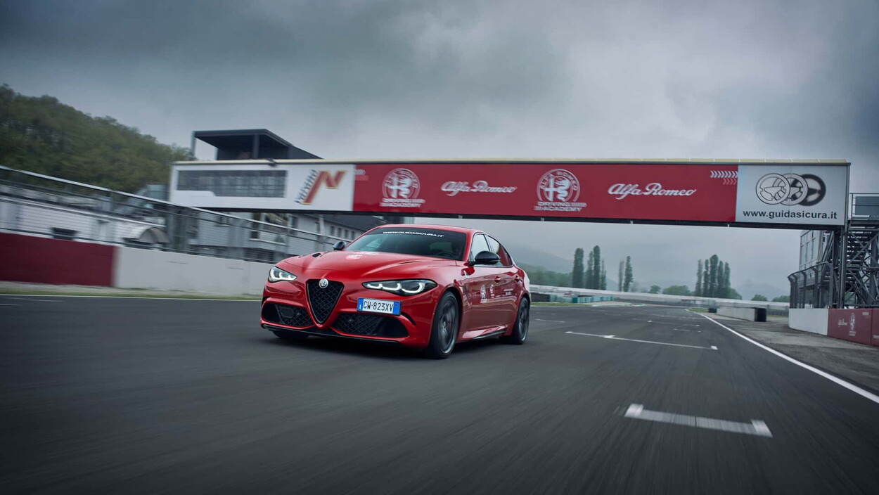 Alfa Romeo Driving Academy: come sentirsi un pilota