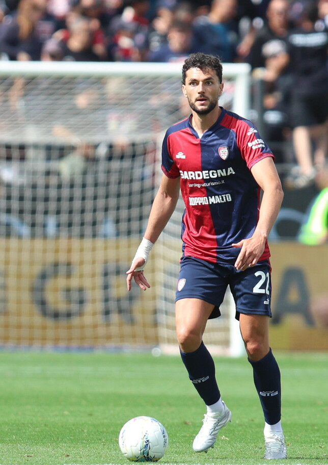 Caso Davis, la replica di Dossena: "Accusa infamante, non sono razzista". Anche il Cagliari nega