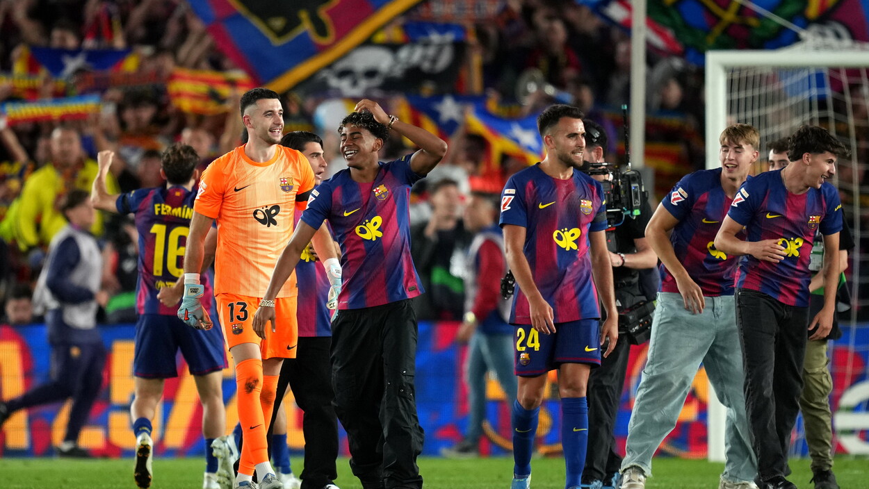 Il Barça festeggia nel Clasico il titolo della Liga nel tripudio del Camp Nou