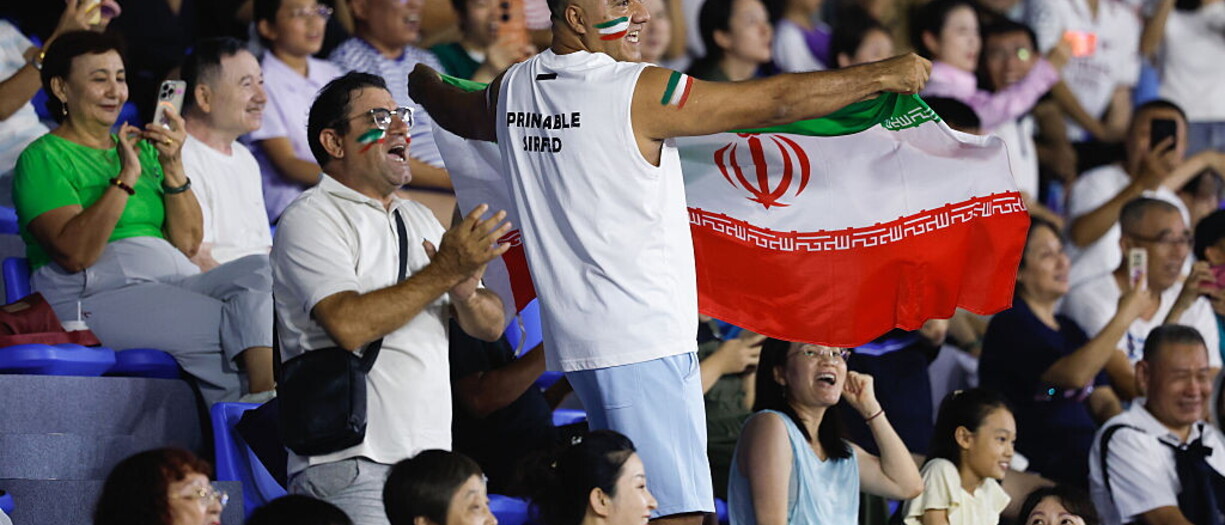 Mondiali 2026, Teheran saluta la nazionale dell'Iran: "In Usa per il sangue dei martiri"