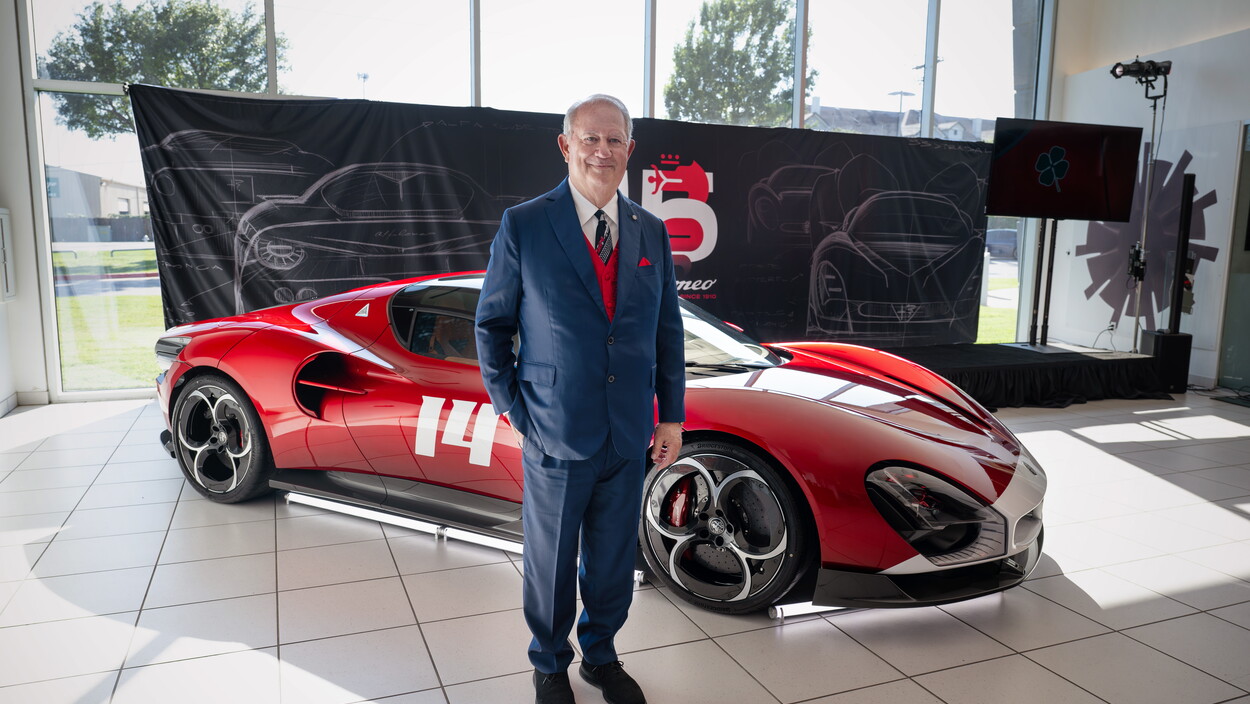 La prima Alfa Romeo 33 Stradale è stata consegnata