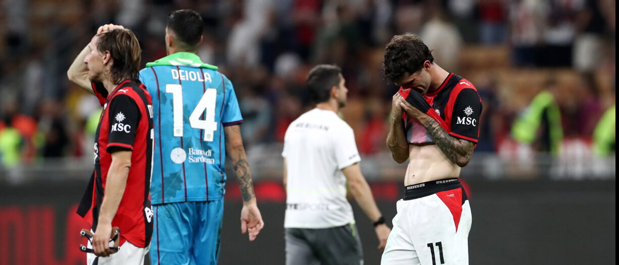 Incubo Milan, la Champions sfuma di nuovo e parte la contestazione: "Indegni". Ibra scortato fuori da San Siro