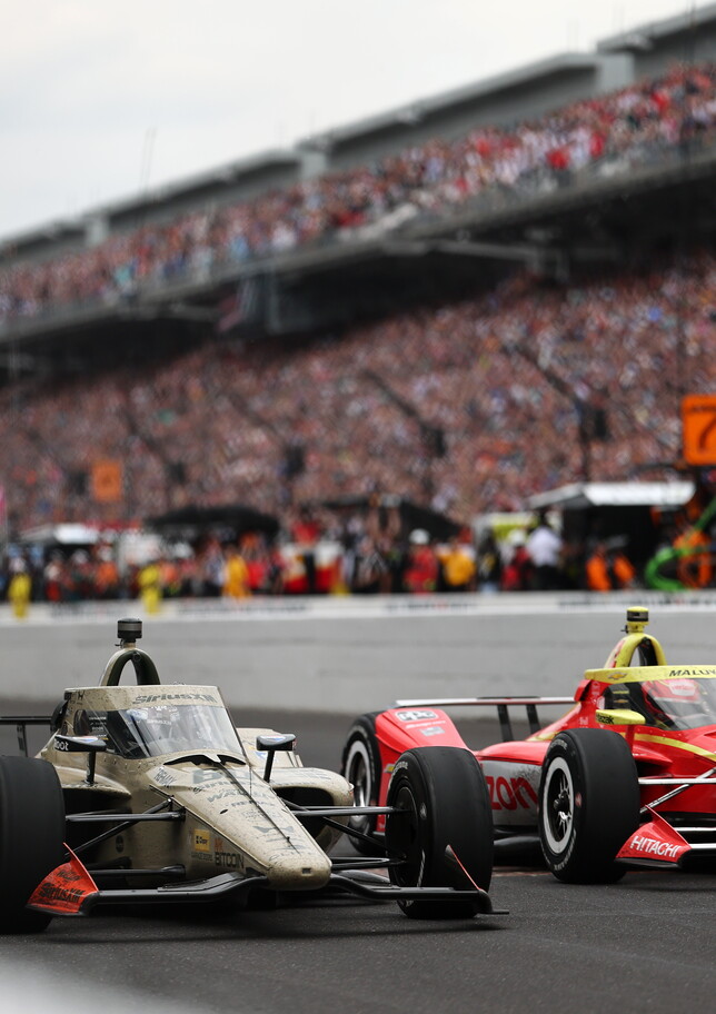 Indianapolis 500 da record: Rosenqvist la spunta al fotofinish su Malukas