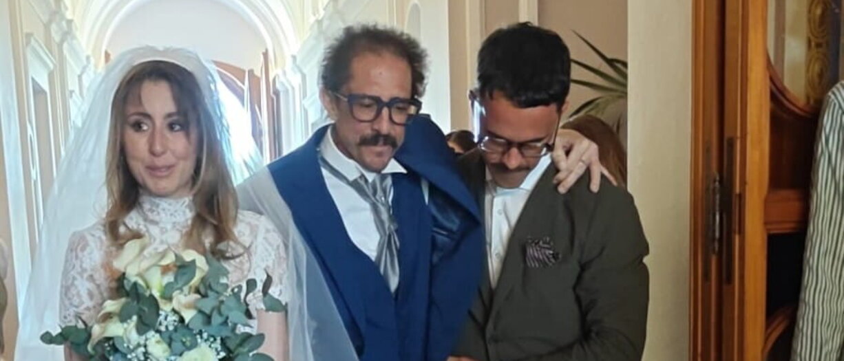 Protti accompagna la figlia all'altare e la foto commuove i social: "Sei un esempio per tutti Igor"