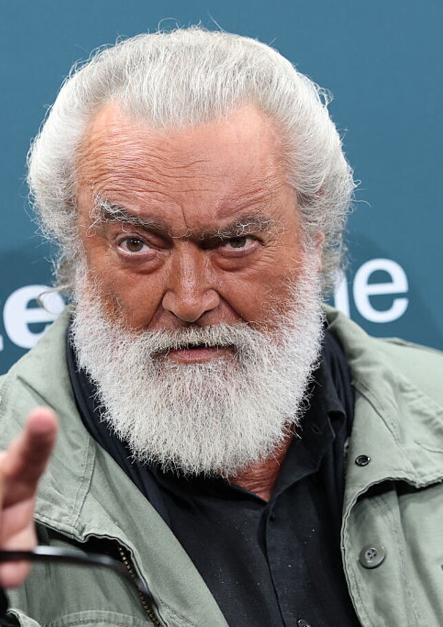 Abatantuono ne ha per tutti: da Cardinale a Ibra. "Milan da film horror, servirebbe uno come Marotta"