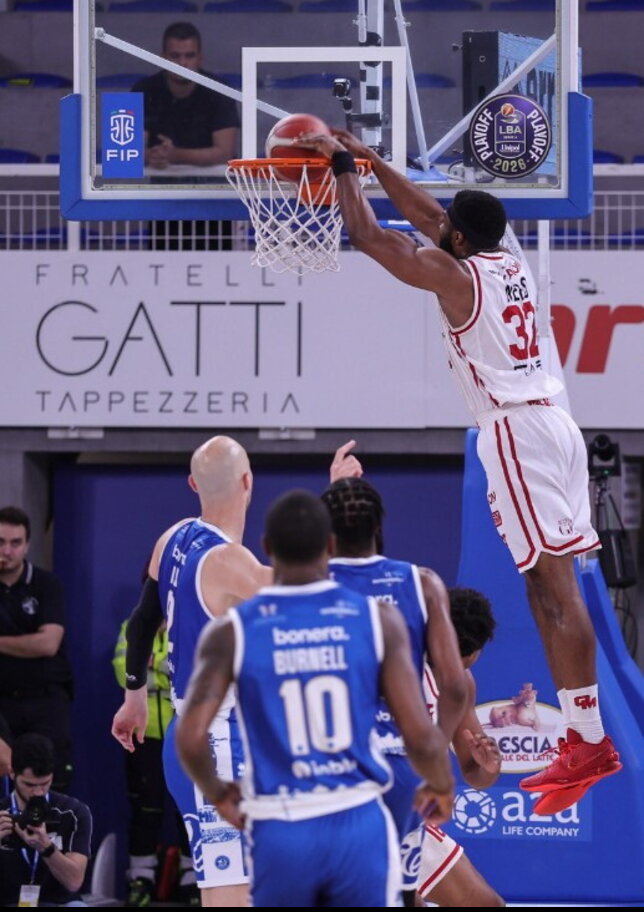 Play-off scudetto: Bolmaro trascina Milano, l'Olimpia si prende gara-1 di semifinale a Brescia