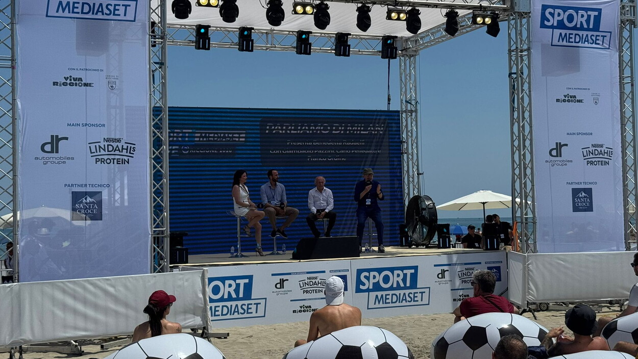 Dibattito accesissimo sul Milan a Riccione: le critiche di Pazzini e gli attacchi di Pellegatti e Ordine