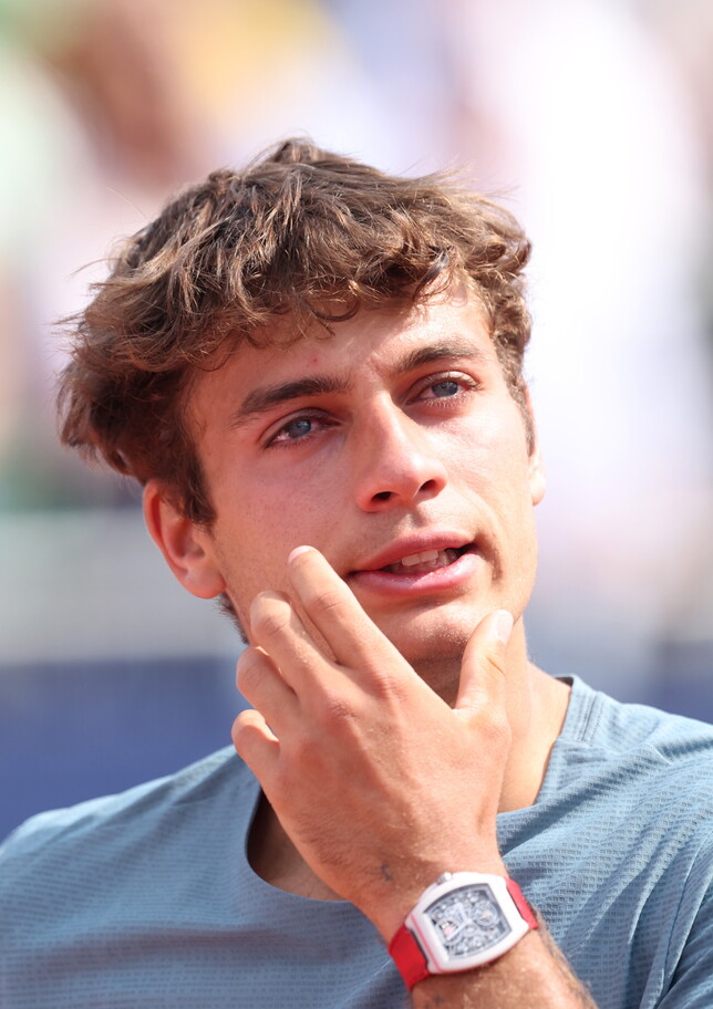 Roland Garros 2026, Cobolli: "Oggi si sono giocate due partite, ho continuato a lottare"