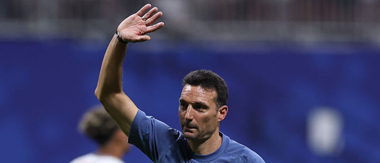 Argentina, Scaloni in lacrime: "Felice per il Paese, i miei giocatori non smettono di sorprendere"