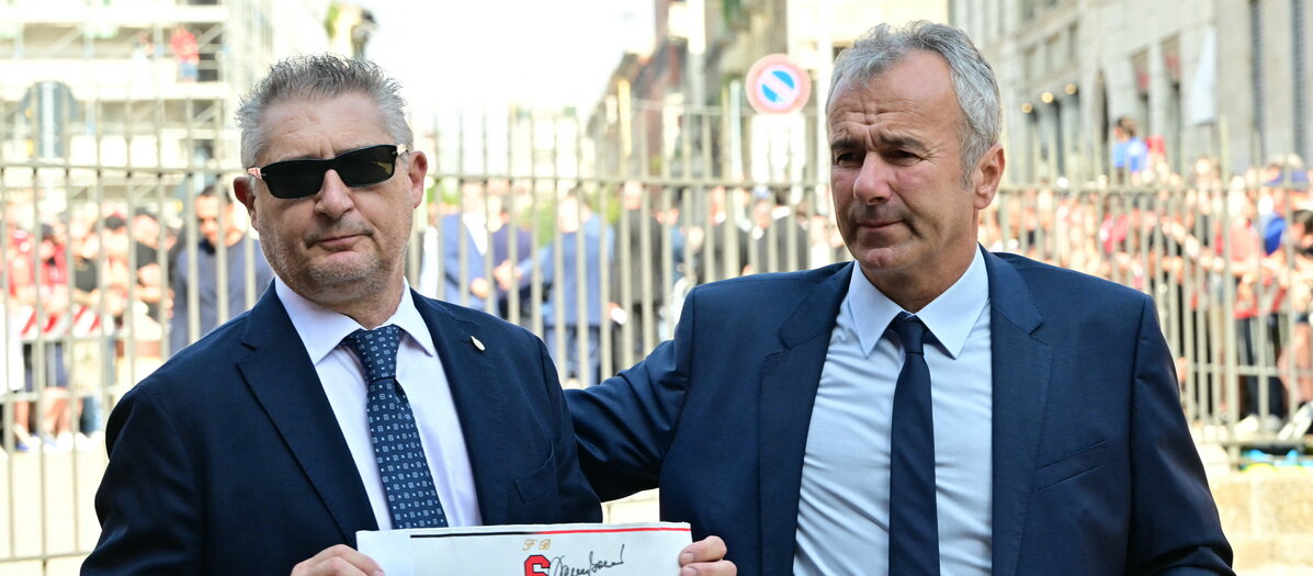 Funerale Baresi, gli ex compagni portano la bara all'insegna del 6: la ricostruzione