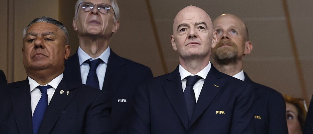 Fifa, Wenger prende le distanze da Infantino: "Ritirare il piano era assolutamente necessario"