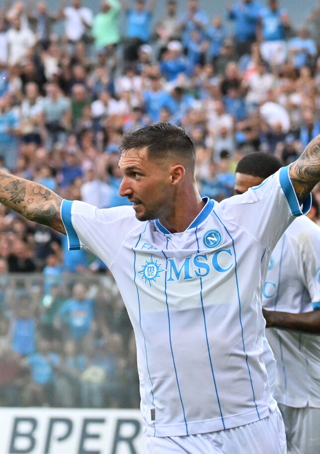 Politano già caldo, squillo di Lucca: il Napoli batte l'Osasuna e manda segnali all'Inter