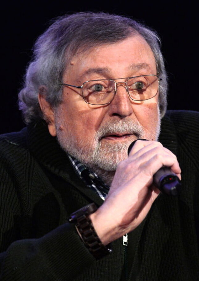 Addio a Francesco Guccini, aveva 86 anni. Il legame con il calcio: Bologna, la sua Juve e Nicolussi Caviglia