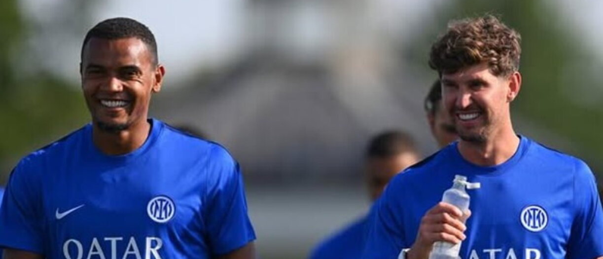 "Benvenuto nella famiglia Inter, fratello": Akanji e Stones ri-alzano il muro
