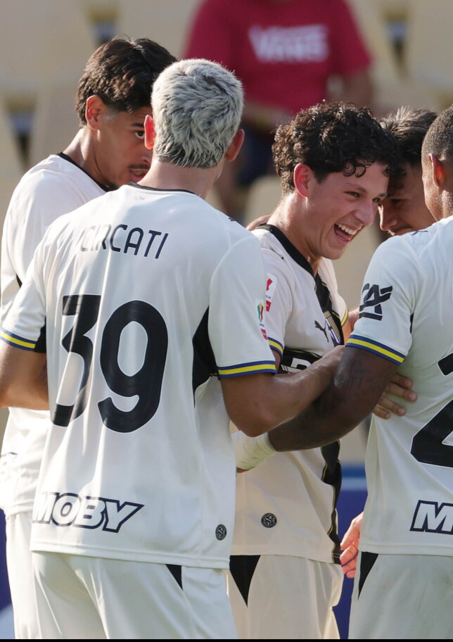 Il Parma non stecca: 2-0 al Catania nel segno del 2008 Lontani