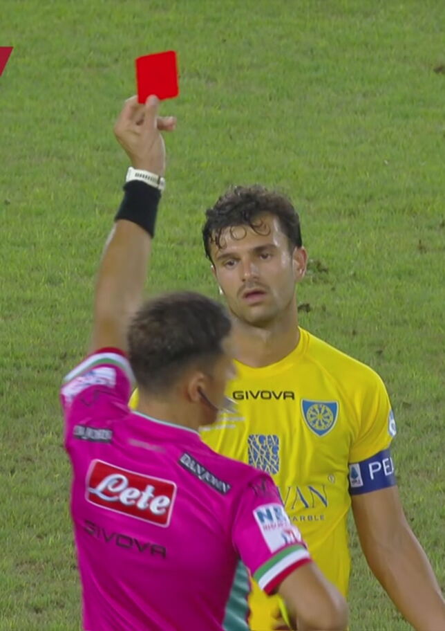 81' | Espulso Oliana (Torino-Carrarese 1-0)