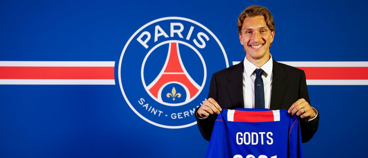 Psg, è ufficiale l'acquisto di Mika Godts: il classe 2005 firma fino al 2031