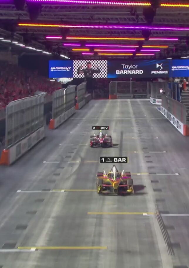 Il giro finale di Gara 2 a Londra