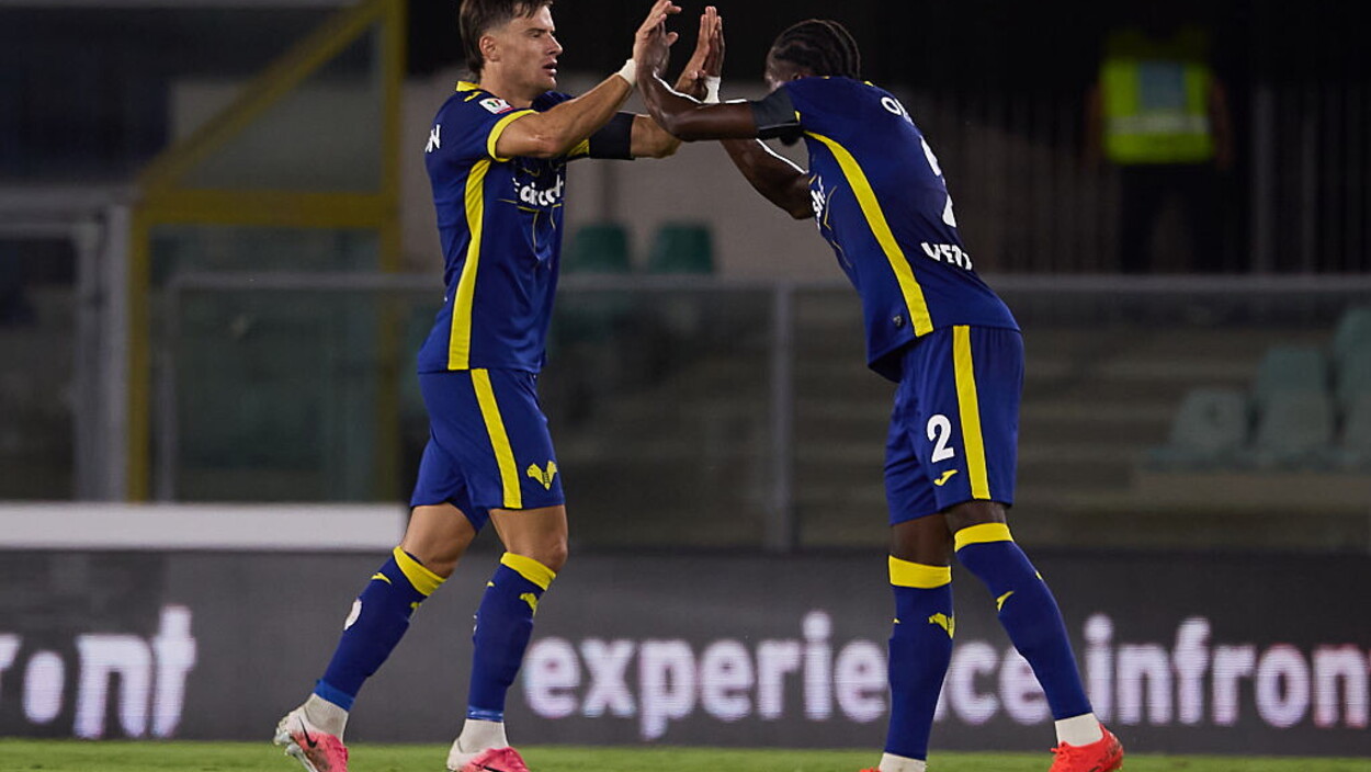 Hellas Verona-Entella e Lazio-Mantova: le immagini della serata di Coppa Italia