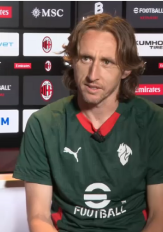 Modric: "Sono rimasto per vincere, al Milan non si può puntare solo al quarto posto"