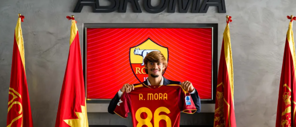 Roma, ufficiale l'acquisto di Rodrigo Mora: indosserà la maglia numero 86