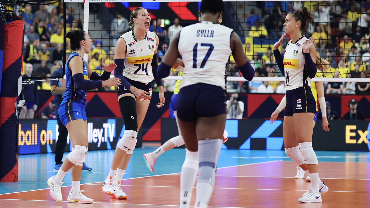 Volley: Europei donne, 3-0 alla Svezia e terza vittoria su tre per l'Italia