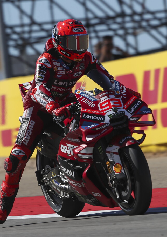 Marc Marquez senza rivali, podio per Alex e per Bezzecchi