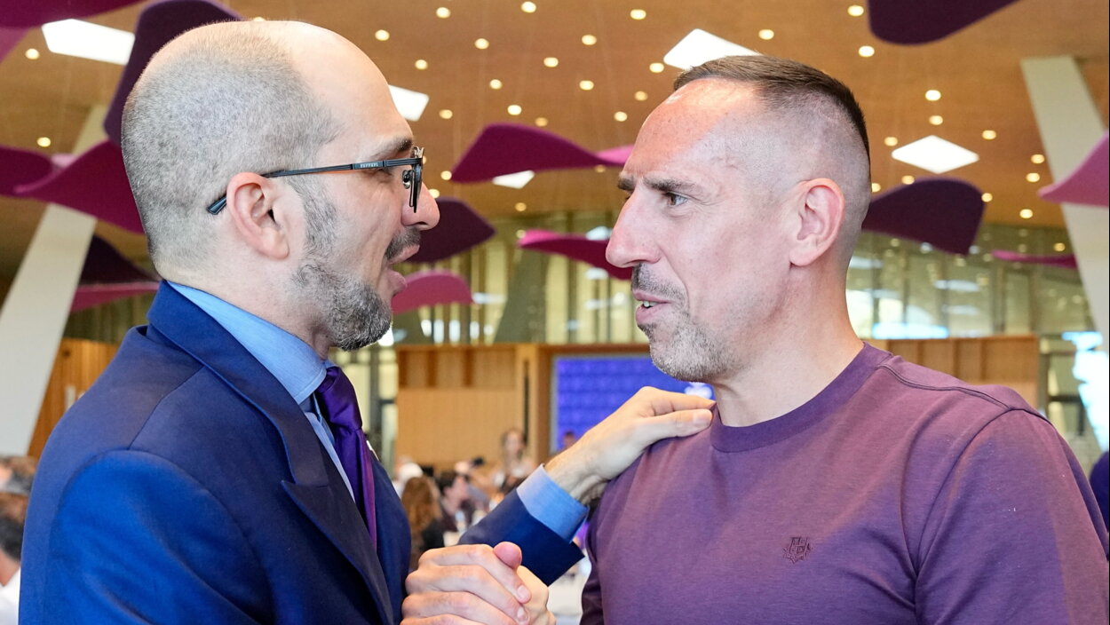 Fiorentina, pranzo al Viola Park per il centenario: Commisso accoglie Ribery, Rui Costa e le leggende FOTO