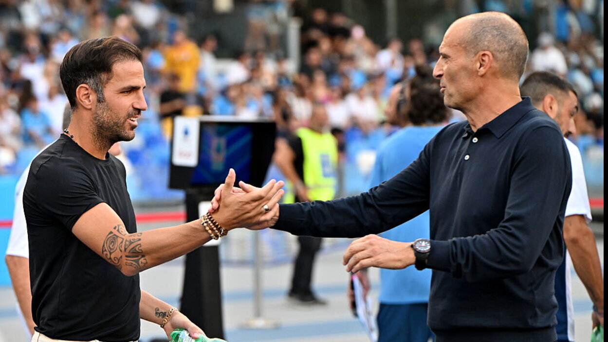 Napoli-Como: le immagini della sfida tra le squadre di Allegri e Fabregas
