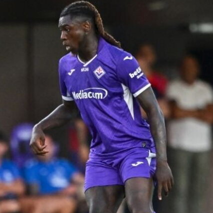 Il Como accoglie Kean: "Felice di essere finalmente qui". E la Fiorentina si consola con Beto