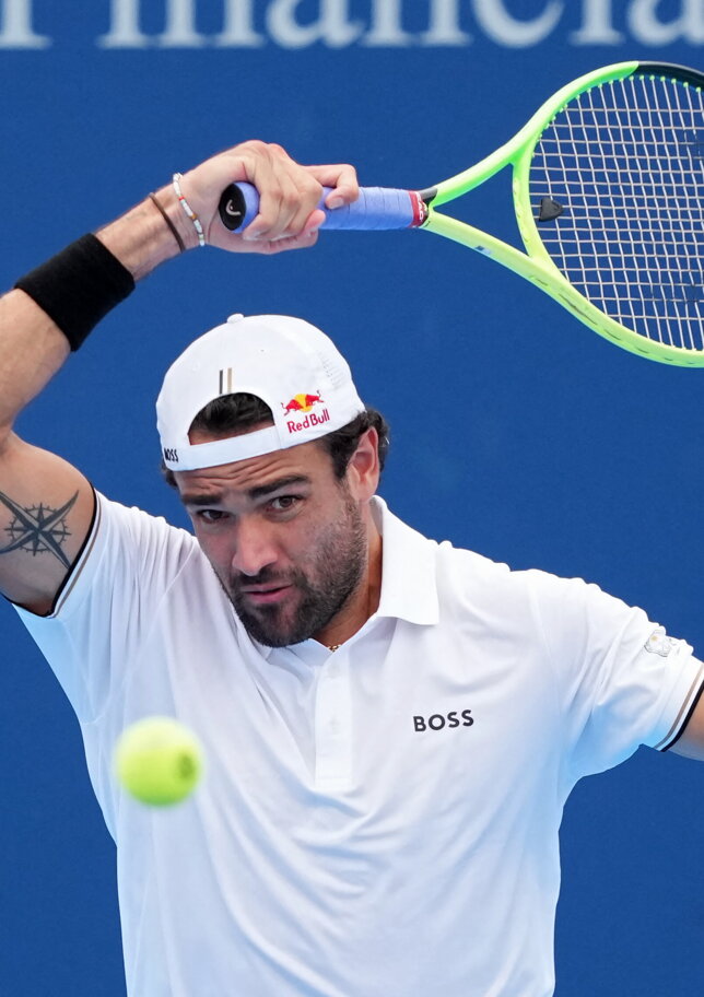 Us Open, Berrettini mette fine alla carriera slam di Wawrinka: azzurro al secondo turno