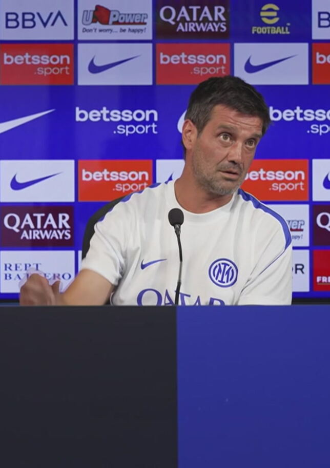 Chivu: "Fabregas premio miglior allenatore? Giusto! Io non baratto i titoli di squadra"