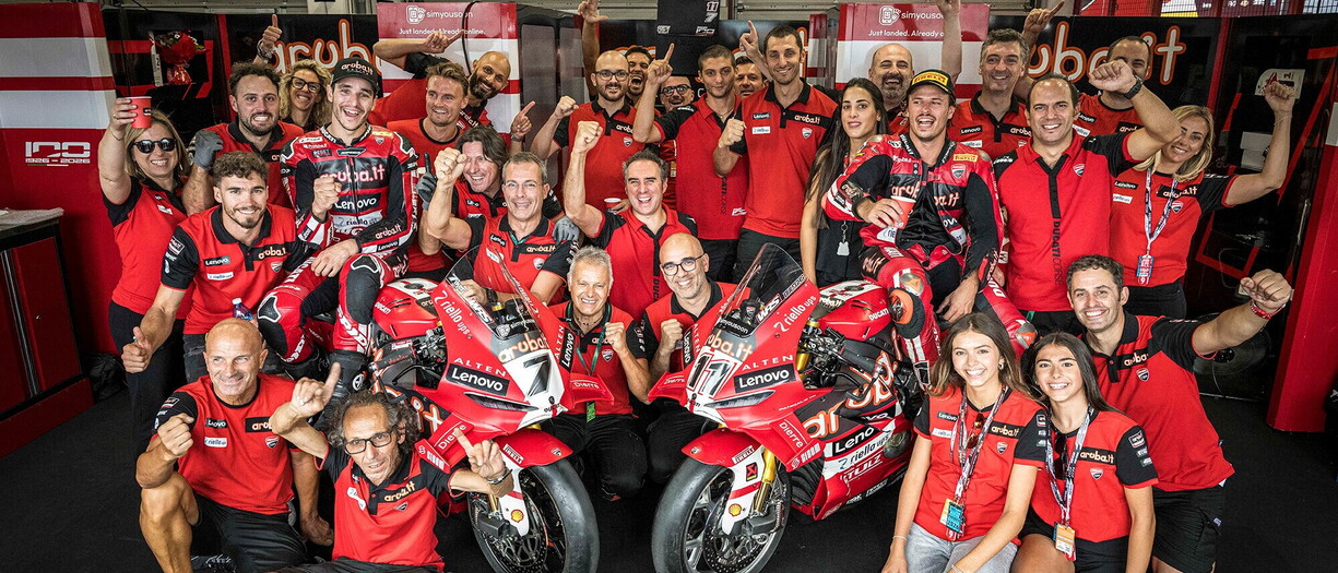 Superbike, tripletta Bulega-Ducati anche a Magny-Cours