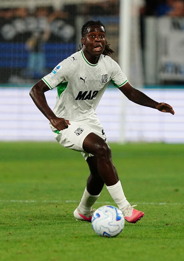 Gli intrecci di mercato tra Juve e Sassuolo non si fermano: ipotesi Bakola già a gennaio