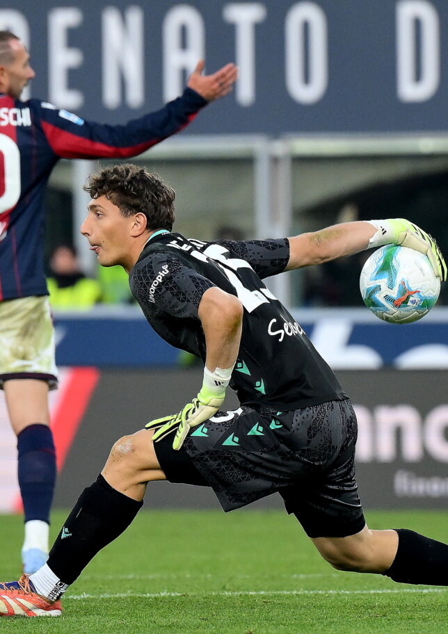 Tedesco non sente ragioni: punito Skorupski, contro il Napoli gioca Pessina. Come 10 mesi fa...