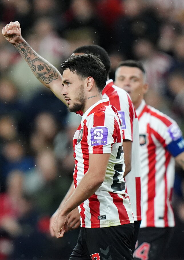 Sunderland e Leverkusen non steccano all'esordio. L'Omonia sorprende il Celta