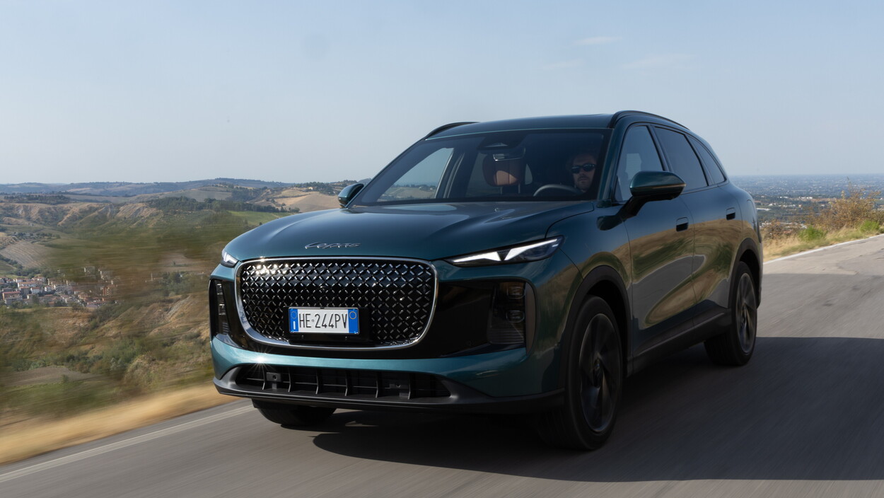 Lepas L8: il nuovo SUV ibrido plug-in da 1.000 km di autonomia