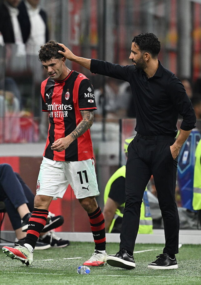 Giocatori nel proprio ruolo e nuovo assetto difensivo: ecco come Amorim ha cambiato il Milan