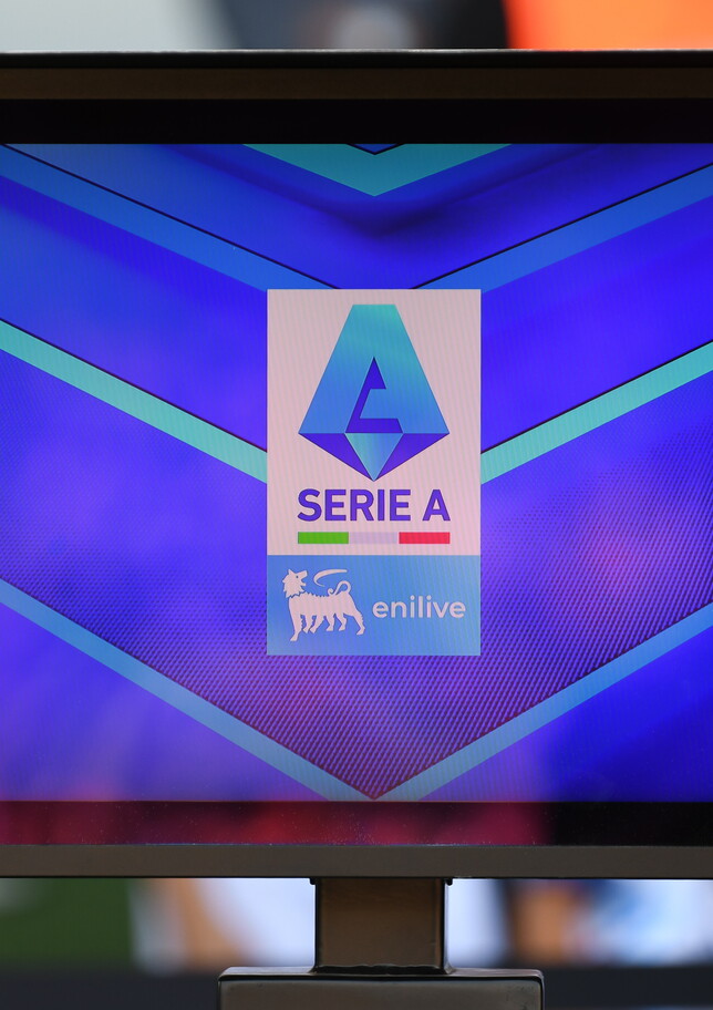 Il Var si è spento: "Così è da abolire". Ma Orsato non torna indietro, decide l'arbitro