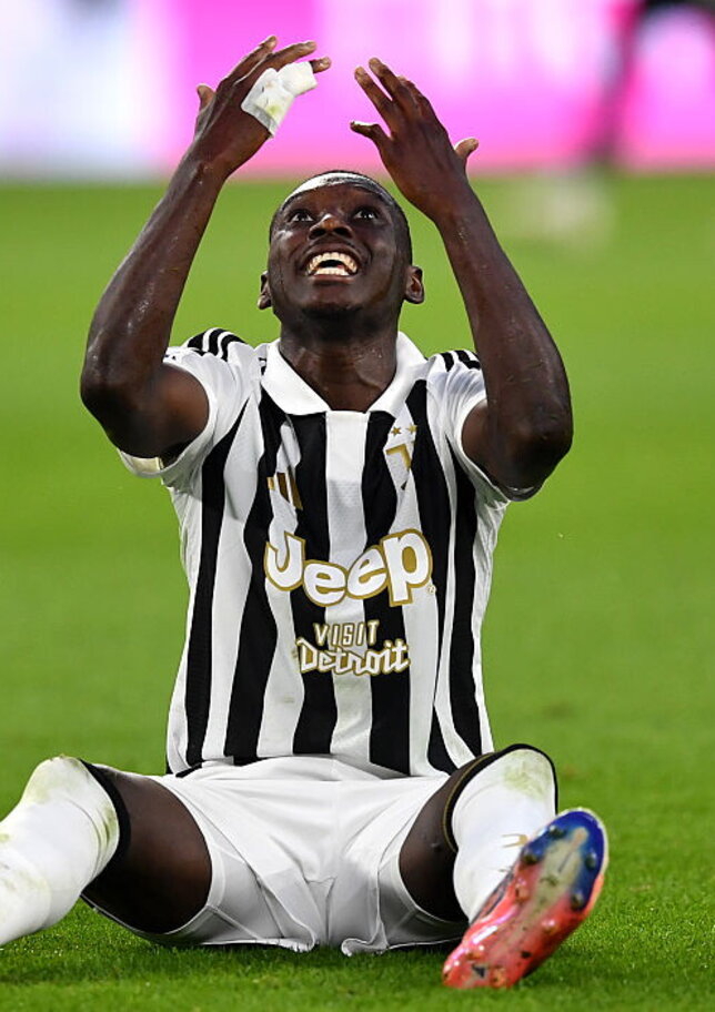 Juve, che sfortuna: Kolo Muani si è rotto un dito, oggi l'operazione