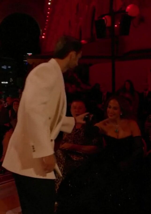 Musetti e Jennifer Lopez incantano la Milano Fashion Week