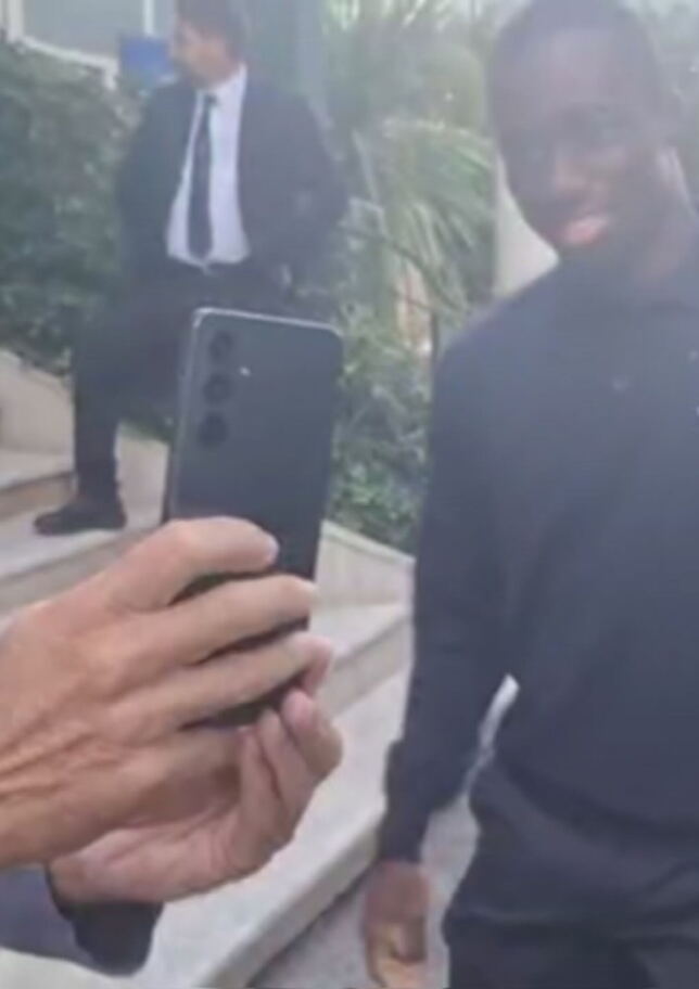 La Nazionale lascia Roma, manca Barella: le immagini